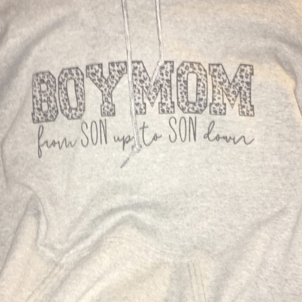 Gildan brand woman’s sweatshirt